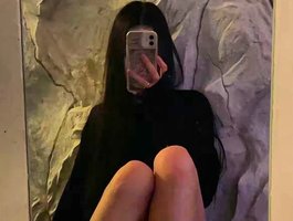 VeronicaHotts webcam