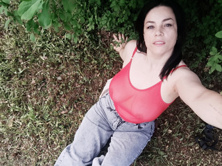 A walk in the park💖🌿☘️🌳