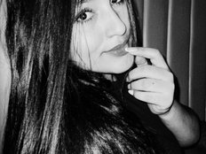 LyaDubois Erotik Cam Profil auf Sex-Cam.sex