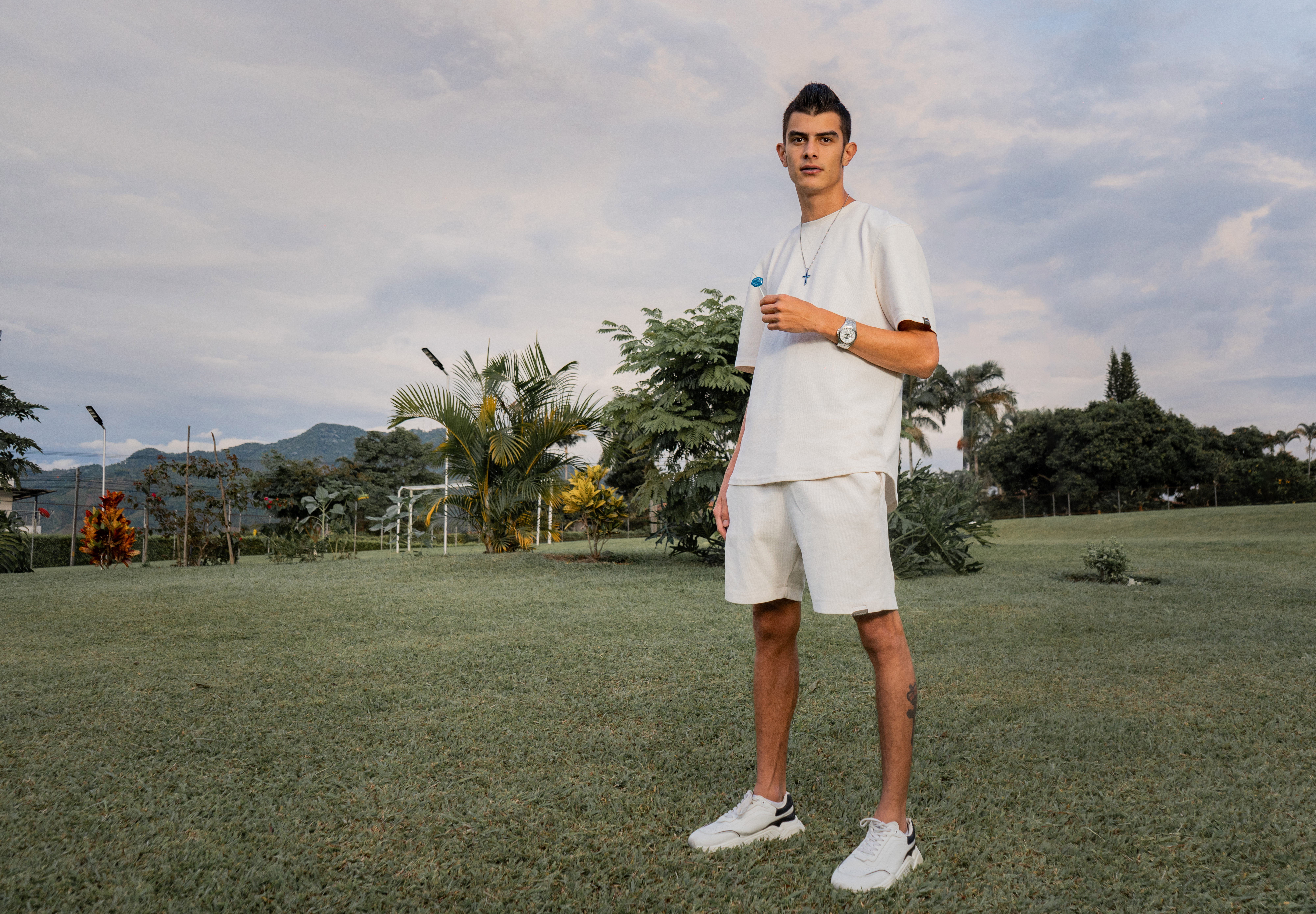 junior-friends To disconnect from everything image: 1