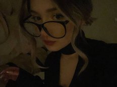 Aglaya228 — LIVE on BongaCams