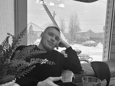 Sergeydjjdjd Live Webcam on BongaCams