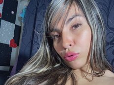 daphnehot01