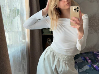 Cute girl from Tinder