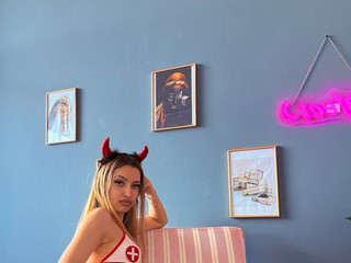 Locked Eyes, No Lies