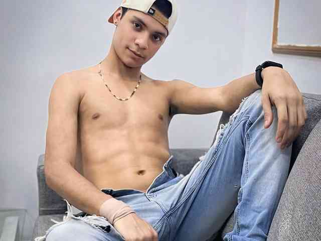 Axel-marcux
