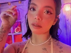 ishtarbloom Live Webcam on BongaCams