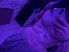 endle-ss Live Webcam on BongaCams