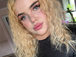 💋