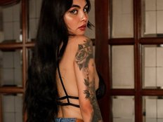 taniarose1 Live Webcam on BongaCams