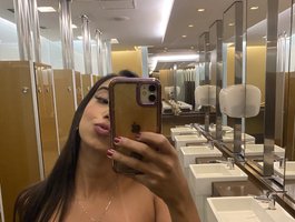 Watch  Eduardaguttemb3 live on BongaCams