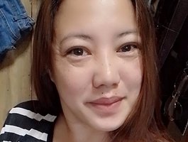Watch  squirtslut09 live on BongaCams