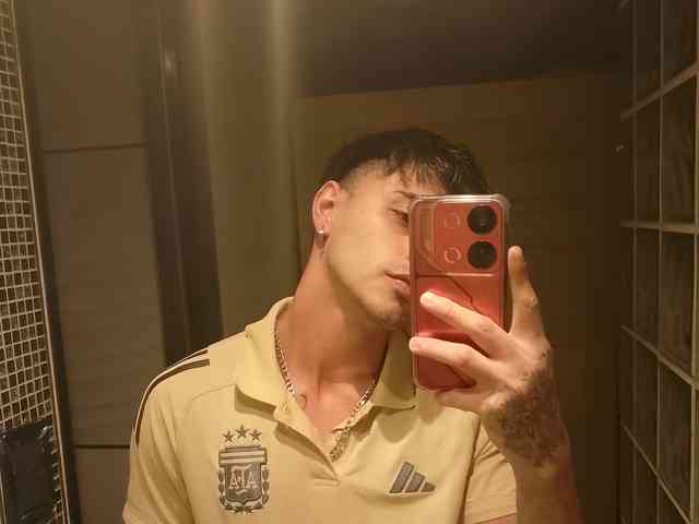 AronFox1