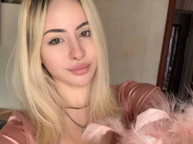 Bella-crazyy