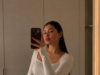 👑 Queen of Desire