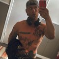 Tony89898989