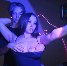 titsDestroy2008