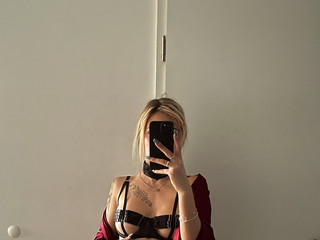 Naughty girl 