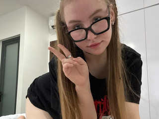 Me^^