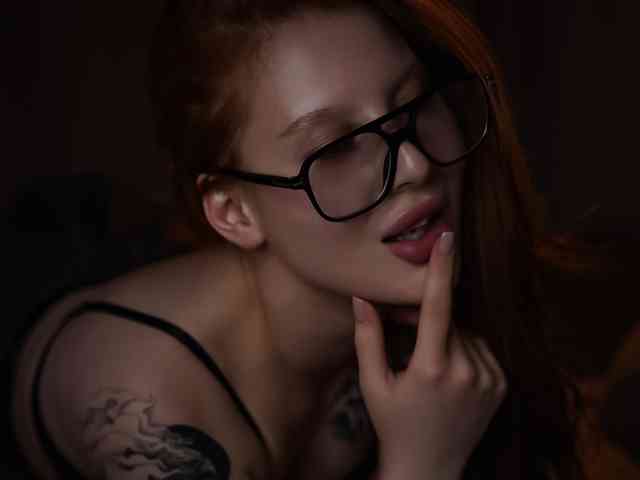 Julia-Fox