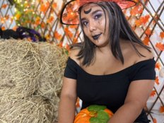 LatinaHoleQueen-1