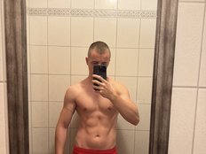 DarianStrong1 Live Webcam on BongaCams