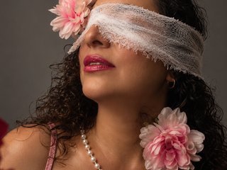 Luna-Naughty1