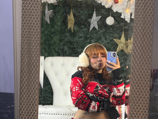 Do you like my outfit?