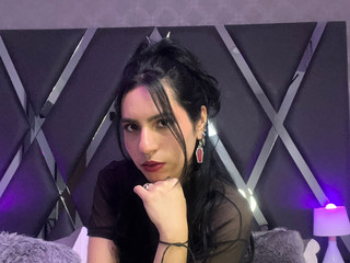 I want to kiss you love