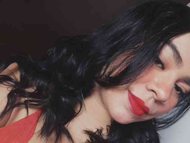 Emely18