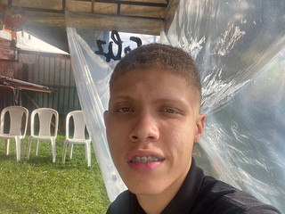 Hi