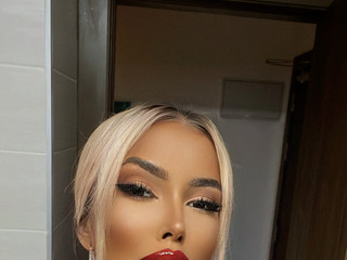 Arianna Daily