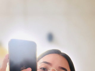 Hi
