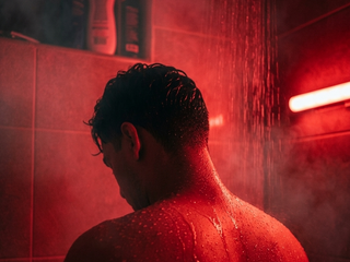 🚿 Midnight Shower