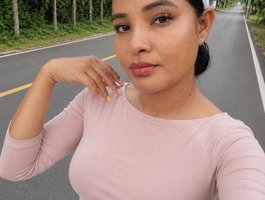 Watch  Natalie--28 live on BongaCams