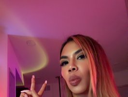 LunaCarmel809 webcam
