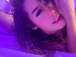 Do you like wet kisses?