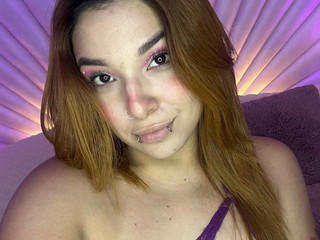 Cute eyes, soft curves, sweet energy