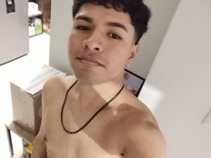 godiegogo-latinboy