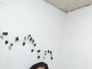 Emmalux1-2