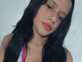 HaileySkinny
