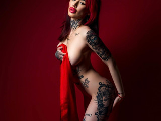More red for you ♥