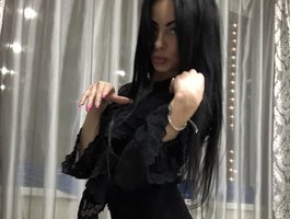 Watch  tssskisska live on BongaCams