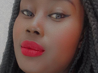 Intense Red Lips