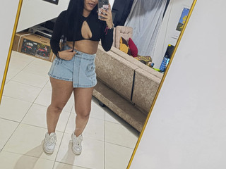 A Little Tease, A Big Smile 💋