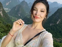 Ohmy-Linda webcam