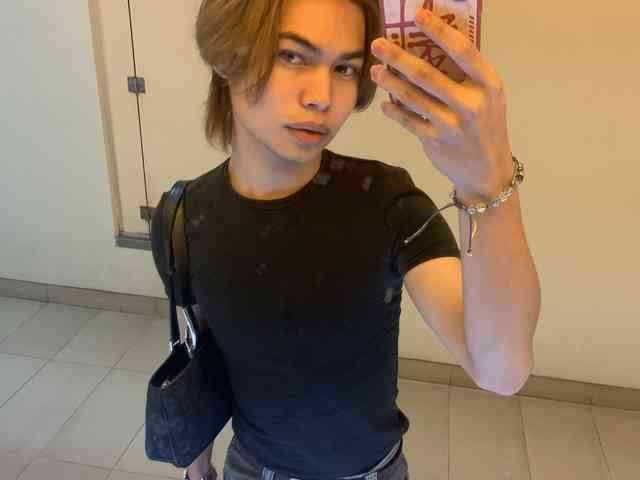 asianprettyboi