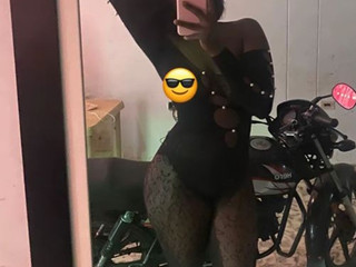 You Can't Scroll Past Me 😘