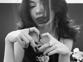 Danielle-Morina live profile