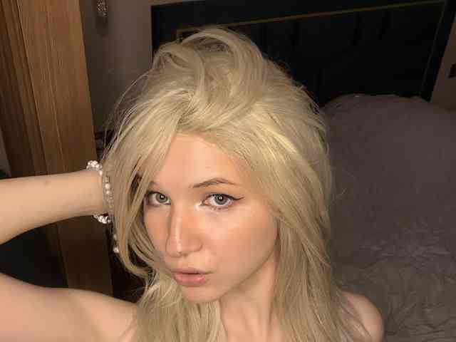 VikkiiSecret